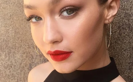 Lip Makeup Tips How to Use Lip Primer for Flawless Lips