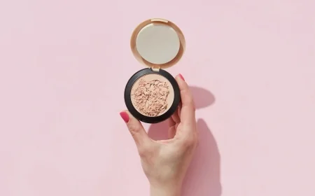 Compact Powder for Oily Skin Long Lasting Shine Control & Flawless Finish
