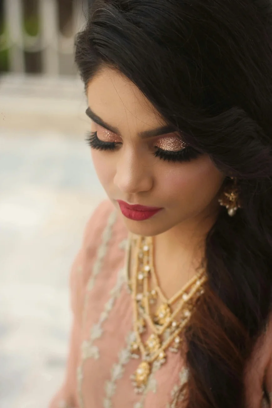 Mastering the Art of Glitter Eyeshadow Looks A Sparkling Guide, Eyeshadow  Palette Glitter